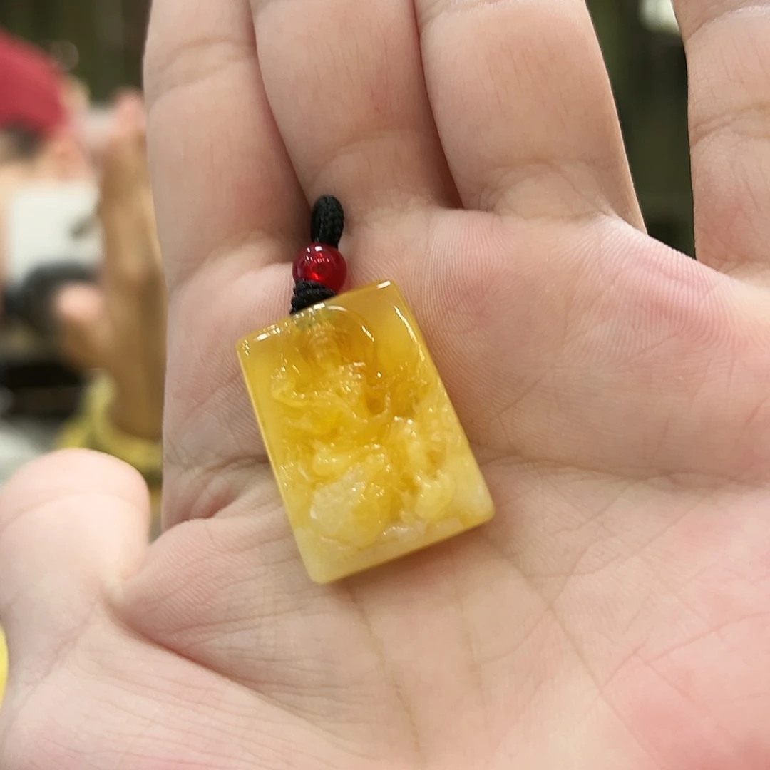 蜜蜡未镶嵌珠宝奇石