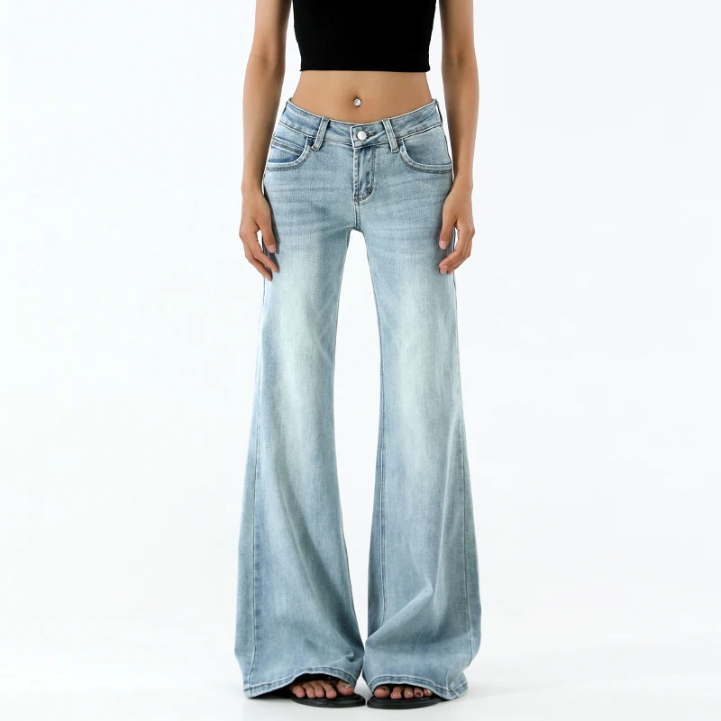 美式浅蓝色低腰微喇牛仔裤女2025年夏季新款显瘦不贴腿喇叭长裤子