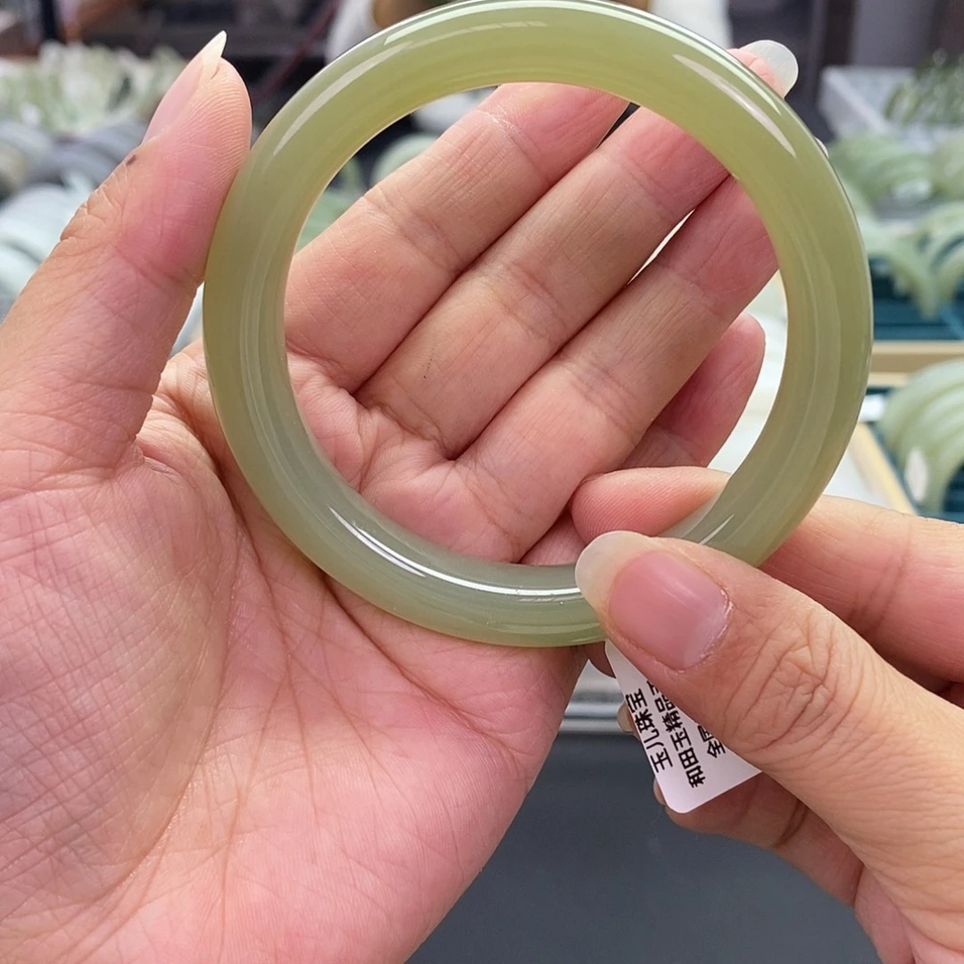 和田玉未镶嵌珠宝奇石和田玉手镯59