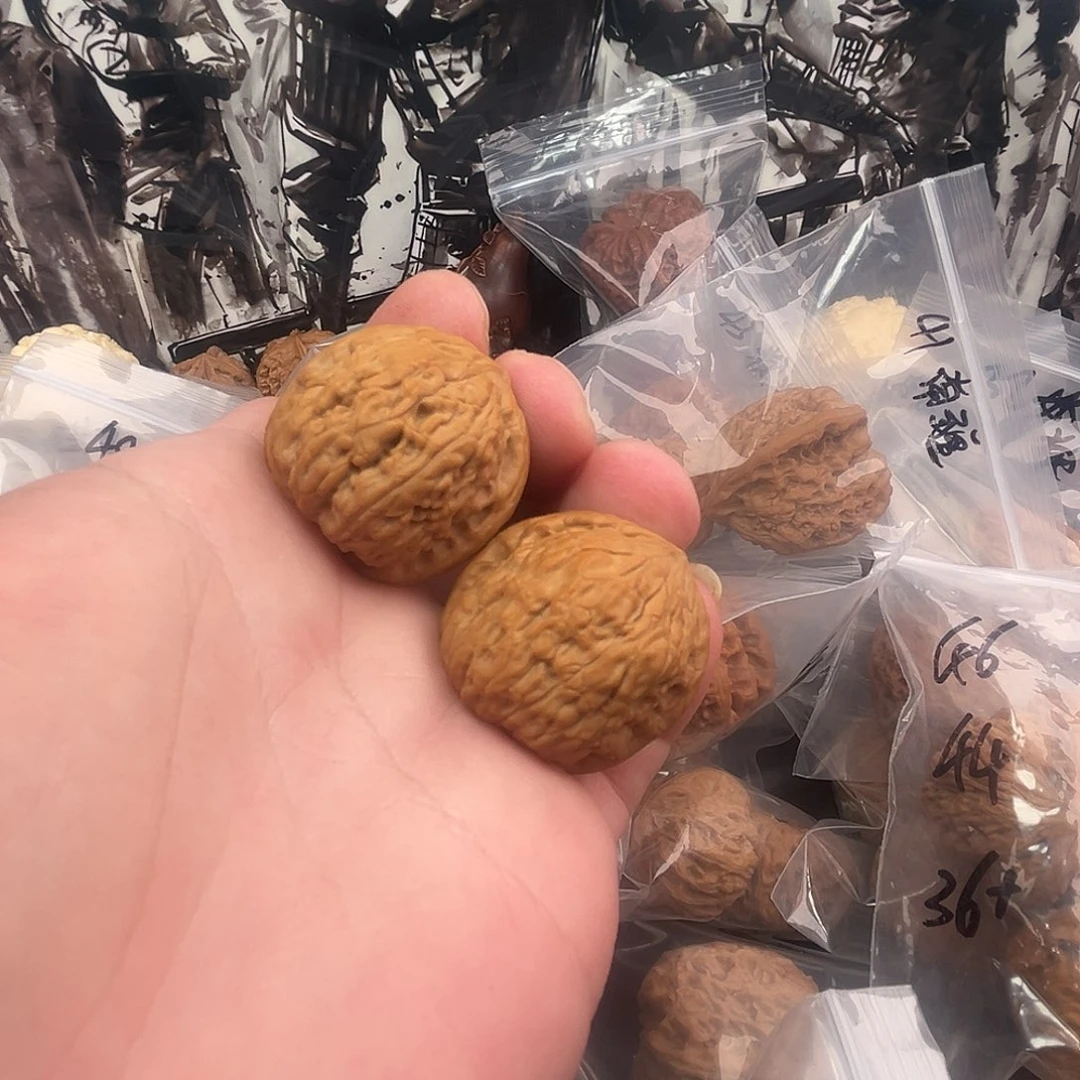 天***诚核桃金钱豹手捻34