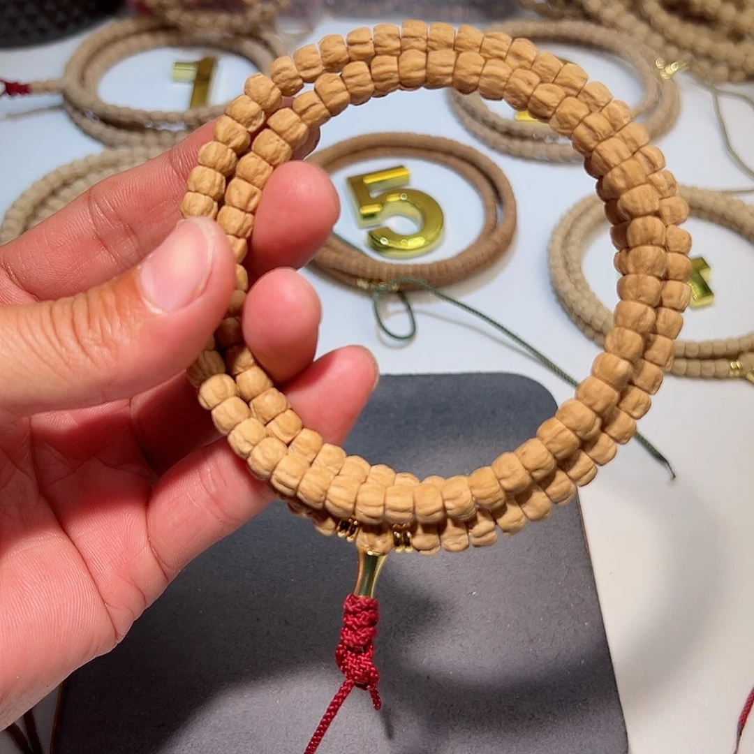 柏香籽/百香籽吊坠夜*