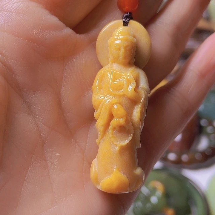 未镶嵌岫岩河磨玉（透闪石质玉）挂件