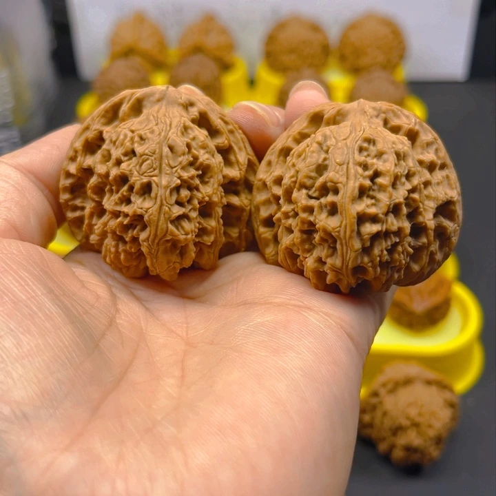 把件文玩核桃雄*