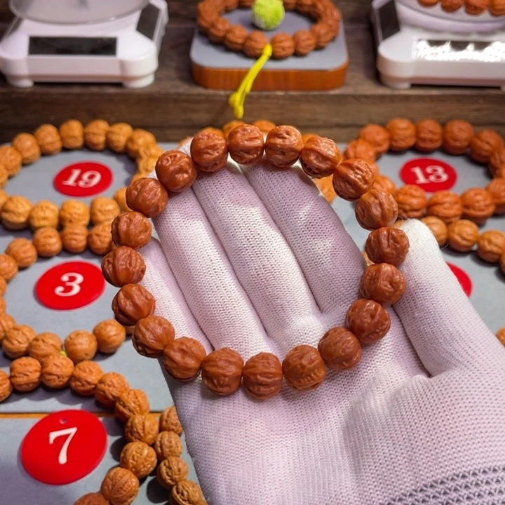 文玩核桃手串粗筋八棱