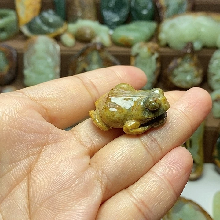 岫岩河磨玉（透闪石质玉）未镶嵌颈饰