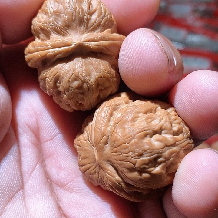 文玩核桃吊坠元宝