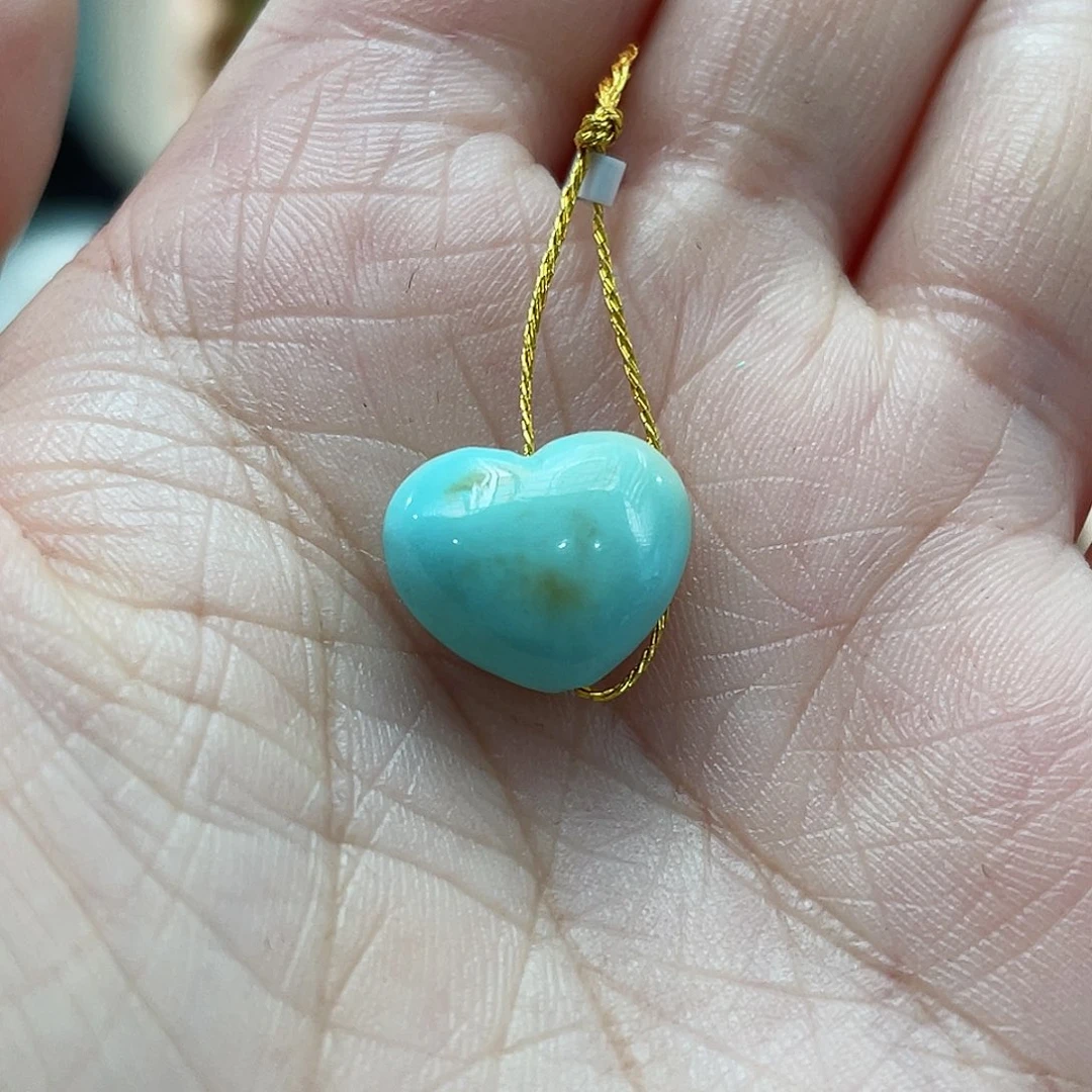 绿松石颈饰未镶嵌