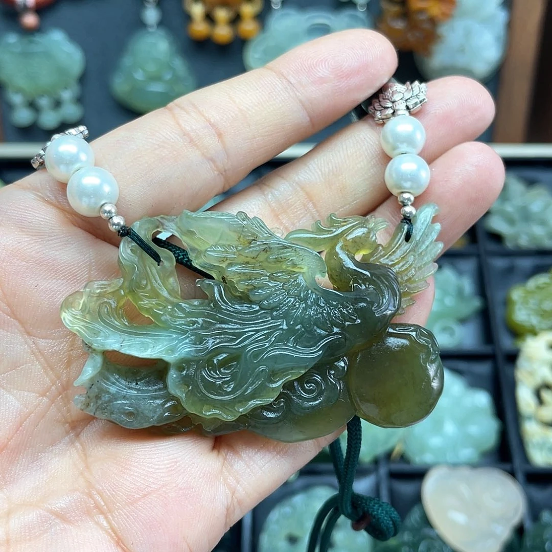 蛇纹石玉未镶嵌颈饰智****y