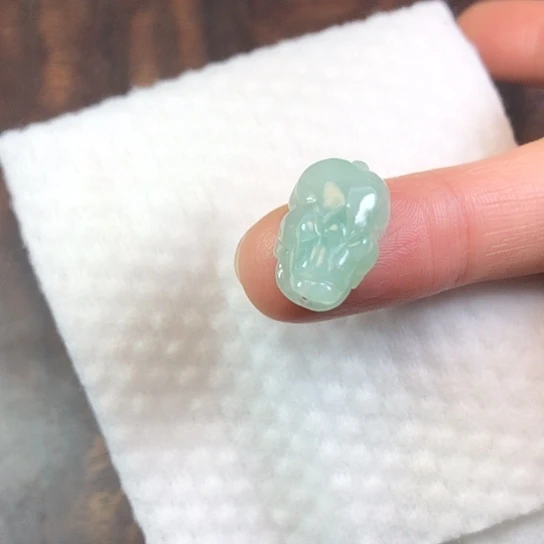 翡翠未镶嵌颈饰缅甸A货，每天下午1点半开播