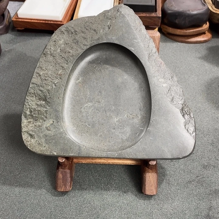 广东肇庆原石端砚