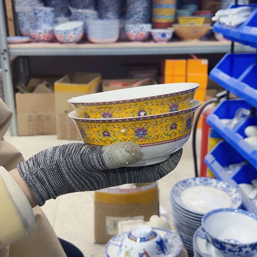 瓷片6英寸珐琅彩黄色碗2个