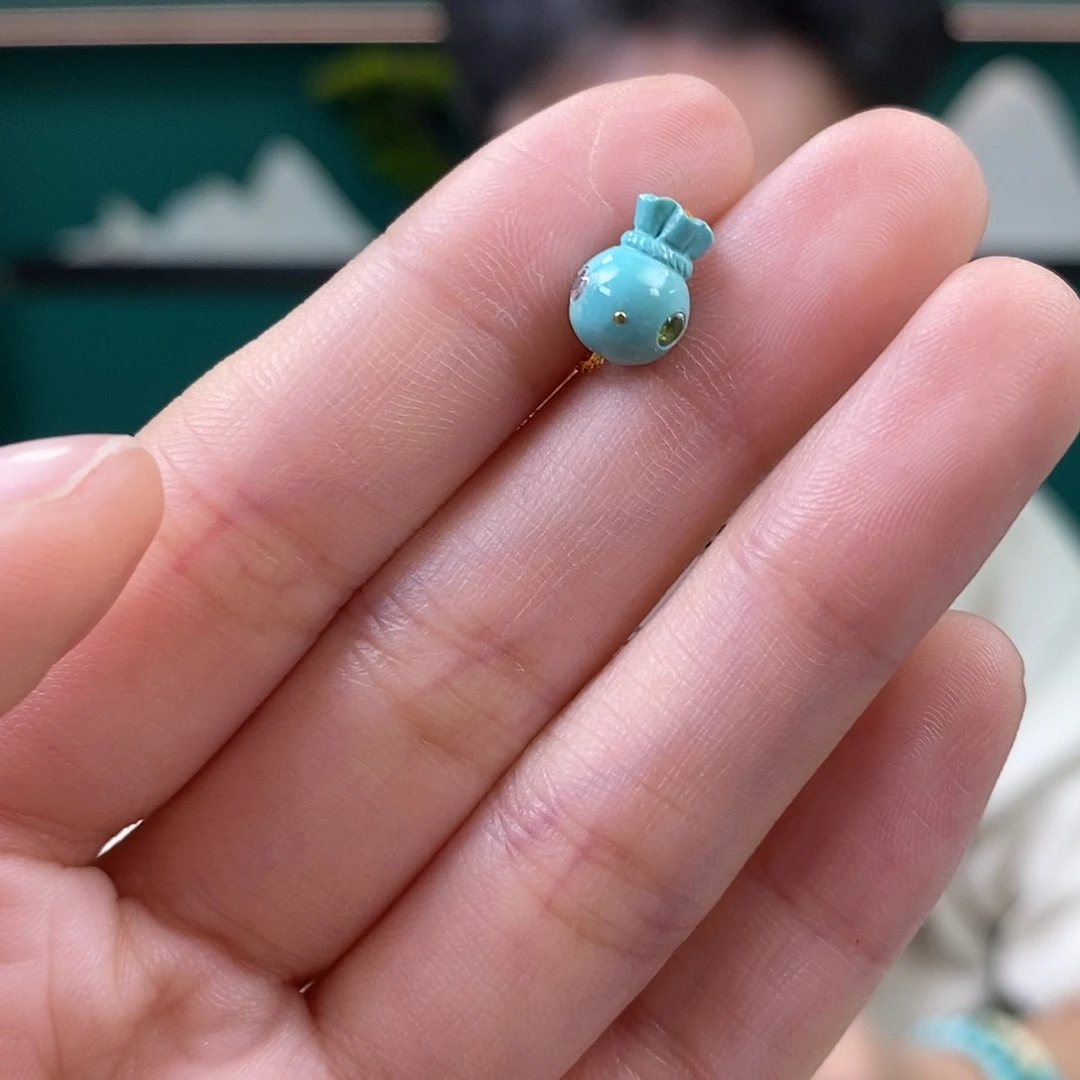 绿松石未镶嵌挂件