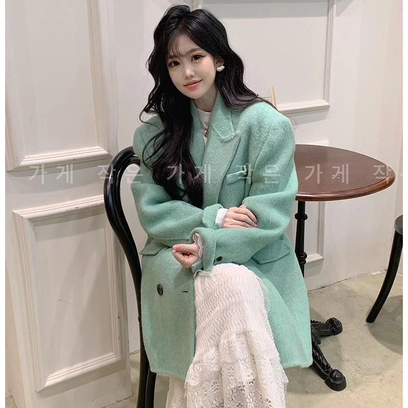 秋冬季韩系富家千金高端炸街爆款时尚洋气百搭绿色西服毛呢外套女