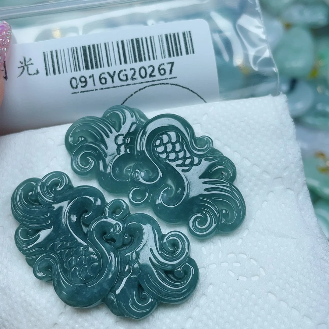 吊坠(不含链)未镶嵌翡翠