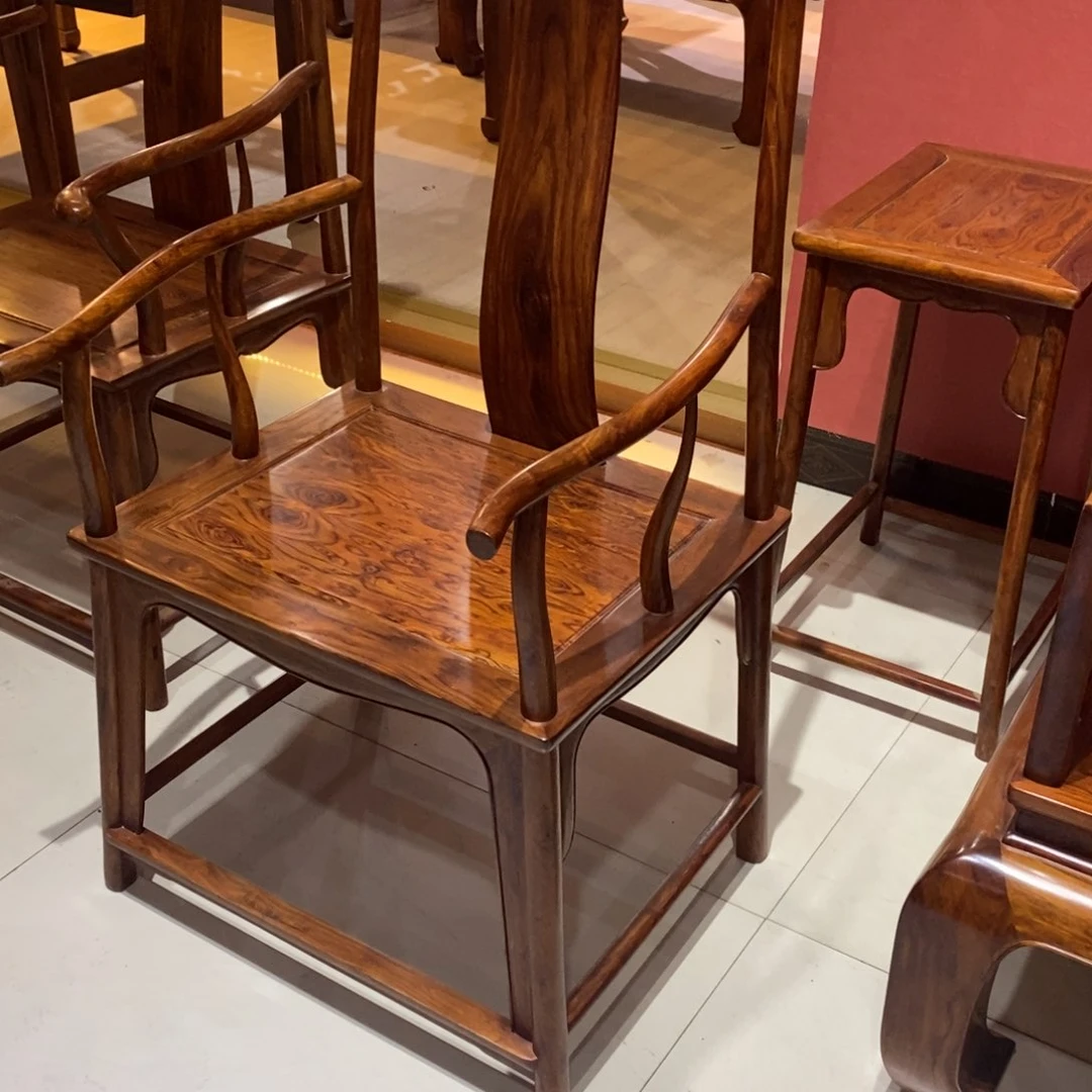 香枝木类成套家具用****1四出头官帽椅