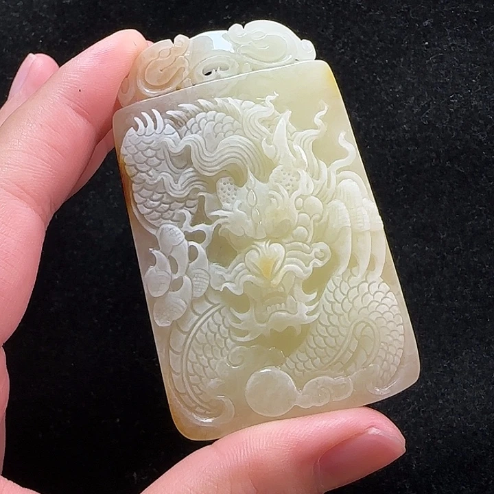 未镶嵌蜜蜡珠宝奇石