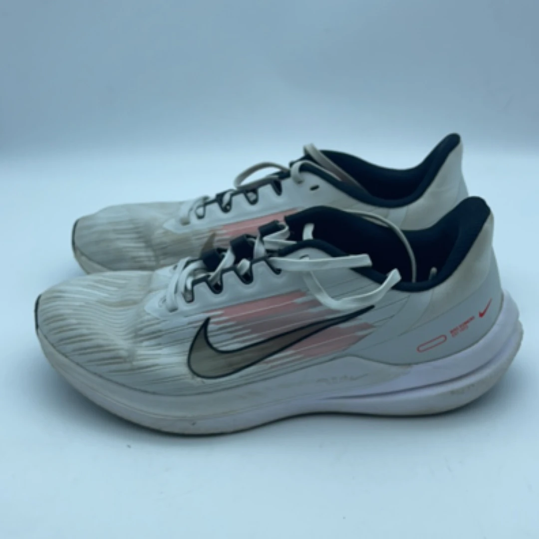 42.5码内长270 Nike Air Winflo 9 防滑耐磨轻便缓震透气增高鞋