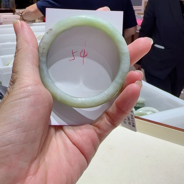 和田玉未镶嵌手镯10