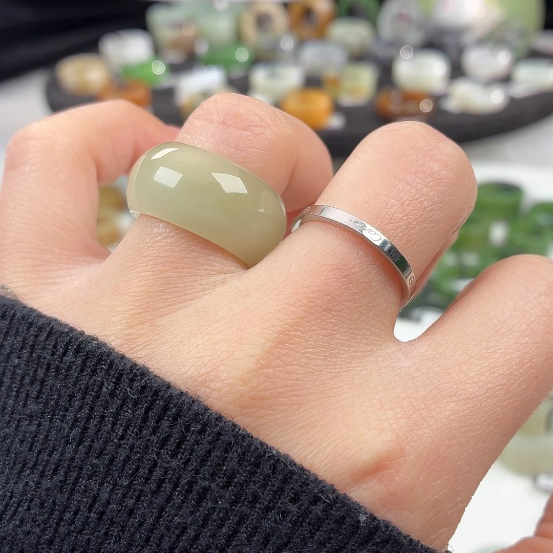 和田玉未镶嵌戒指S154黄口轮胎17.4