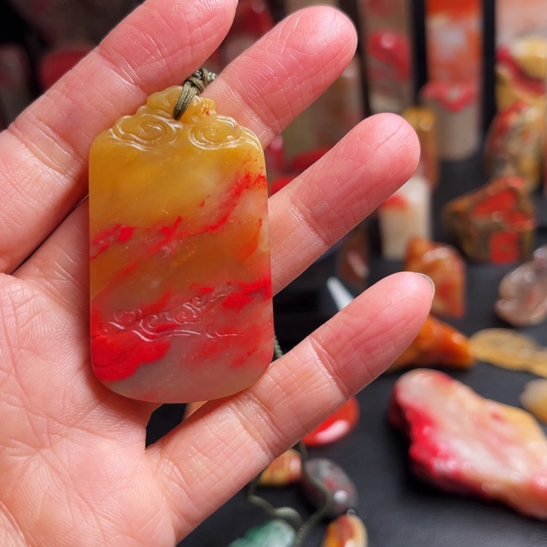 其他巴林石鸡血石无事牌