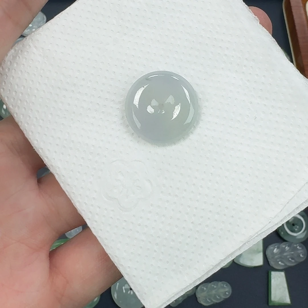 翡翠未镶嵌颈饰扣子