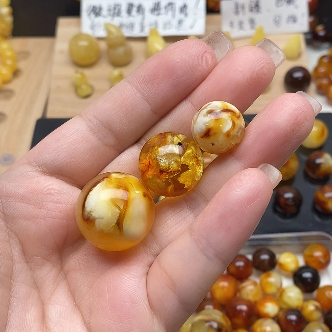 枫***度虫珀未镶嵌裸石蜜蜡