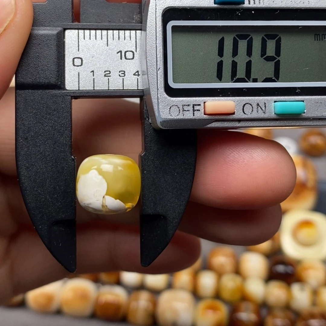 琥珀未镶嵌耳饰老型