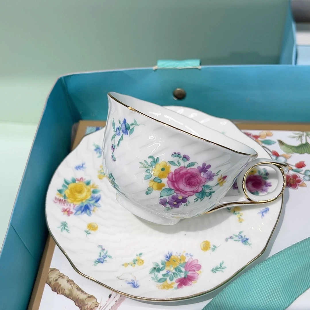 36%以上骨粉骨瓷单杯碟一个