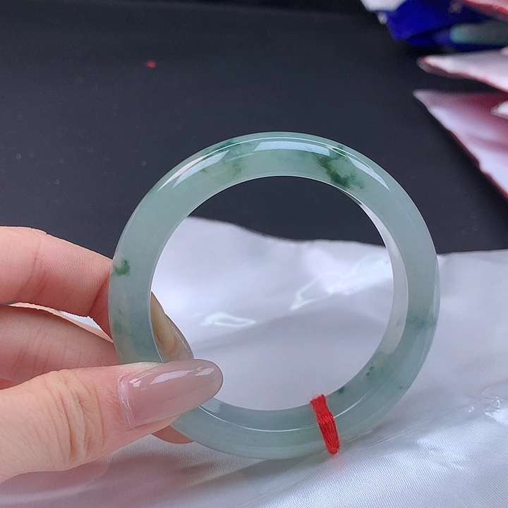 翡翠未镶嵌手镯55