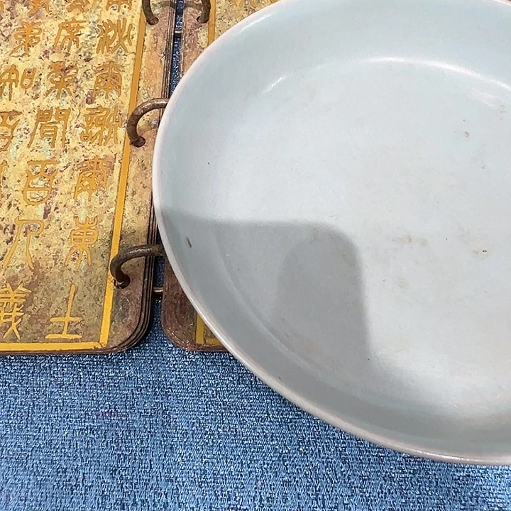 用***e瓷片瓷器制作工艺品