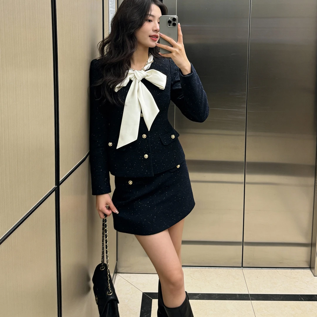 2026冬季小香风蝴蝶结系带亮片粗花呢外套+半身裙套装DF2303