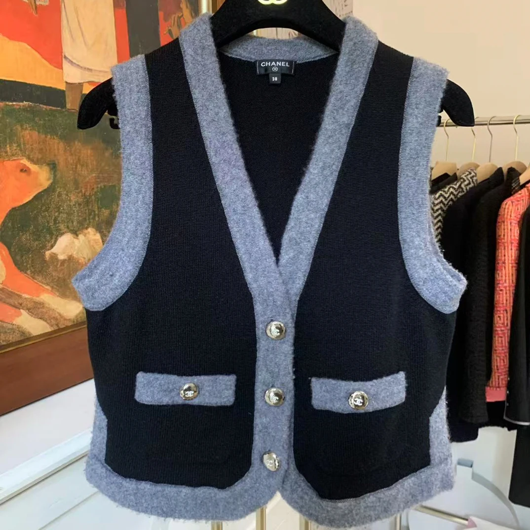 95新 Chanel/香奈儿 21B山羊绒马甲灰黑配色好有质感 38码98新