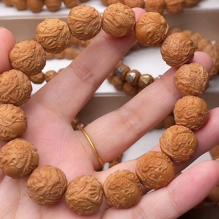 微瑕龙蛇蟾15mm左右