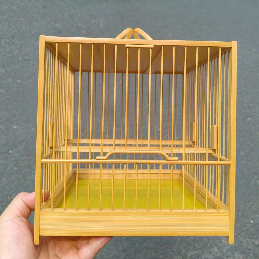 老竹手工制作的小鸟方笼长宽高约24+21+22厘米丝距约1.2厘米鸟笼