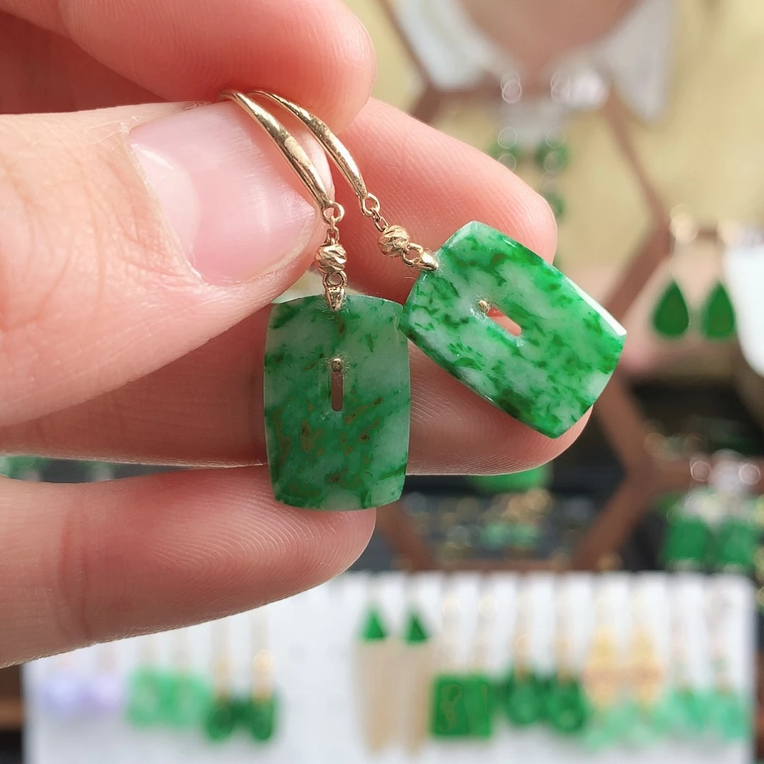 翡翠耳饰18K金镶嵌耳饰