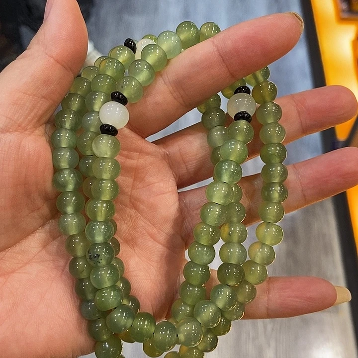 王***霞岫玉合金珠宝奇石
