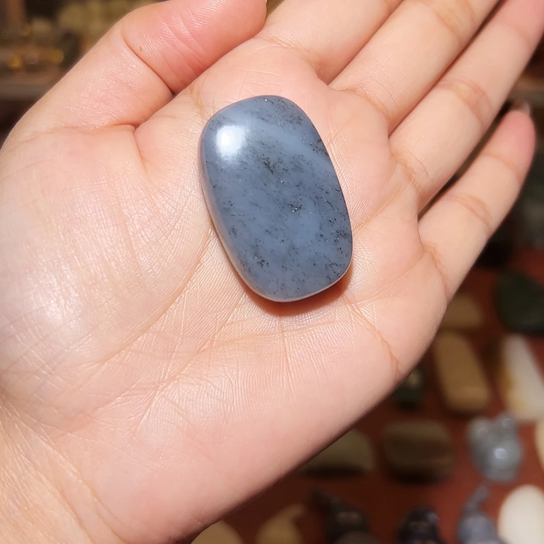 彩***霞和田玉未镶嵌颈饰