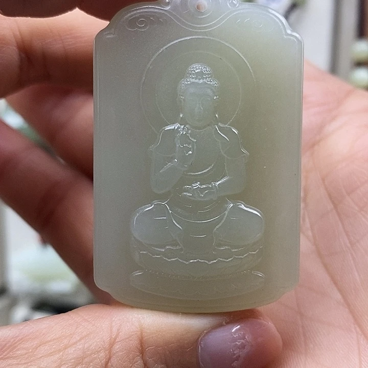 小***儿和田玉未镶嵌颈饰
