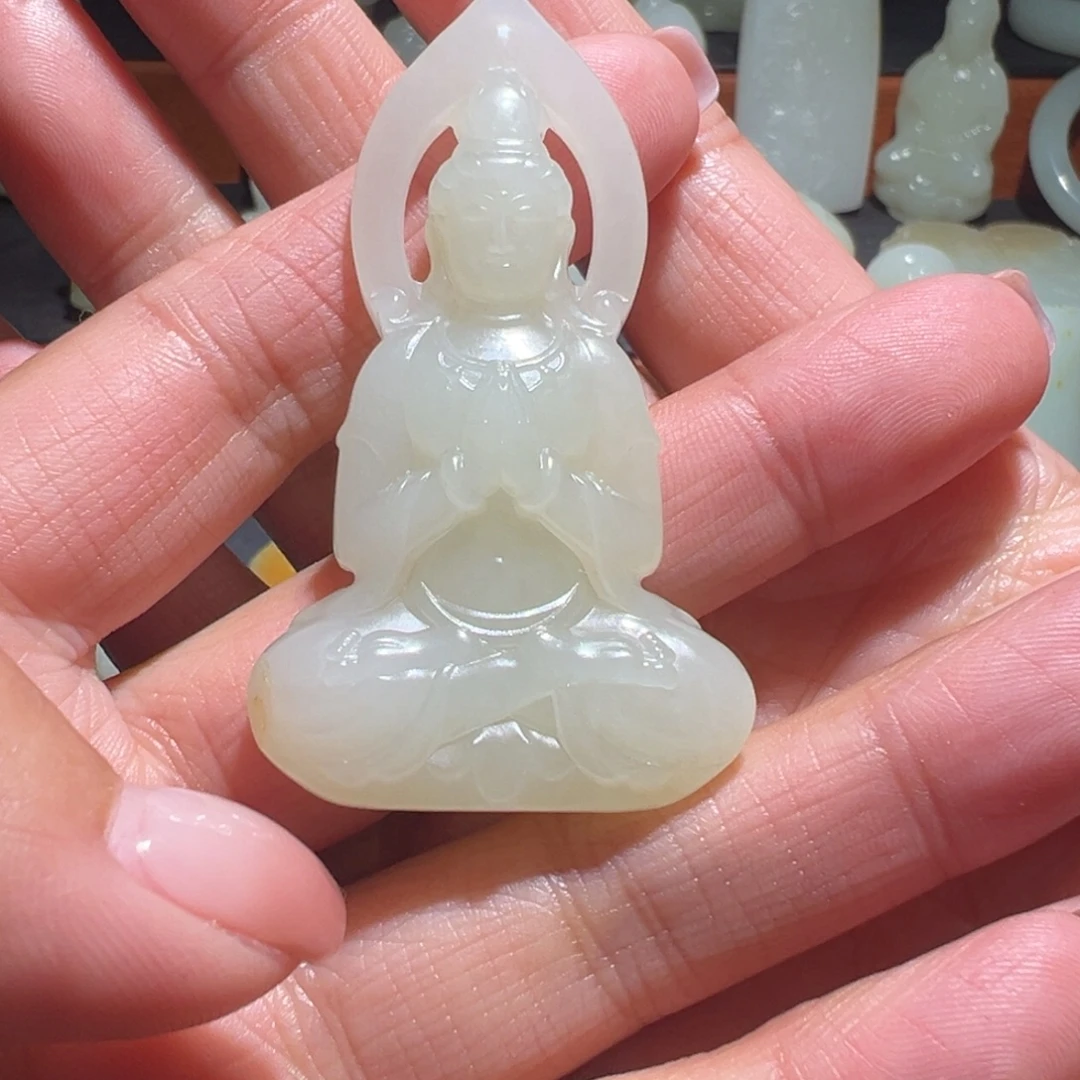 奋***斗和田玉未镶嵌颈饰