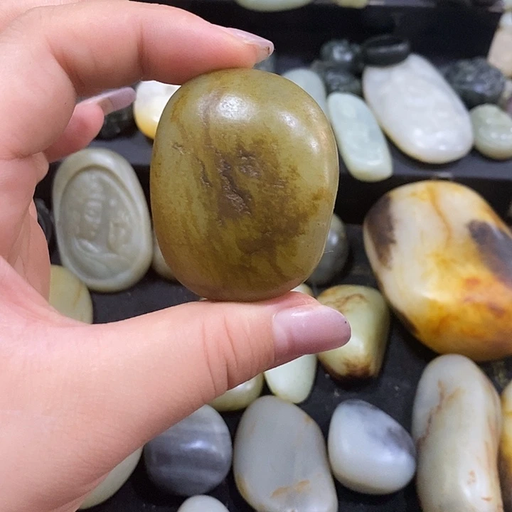 小****和田玉（糖玉）未镶嵌挂件