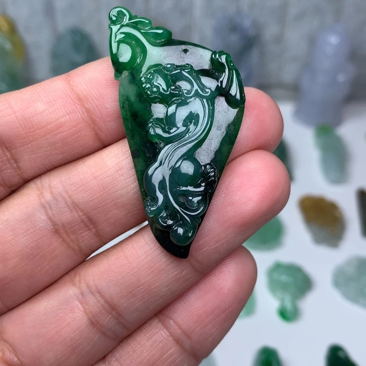 翡翠吊坠(不含链)未镶嵌