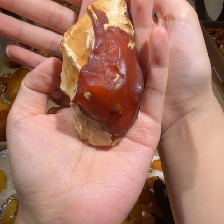 琥珀未镶嵌颈饰蜜蜡全皮吊坠