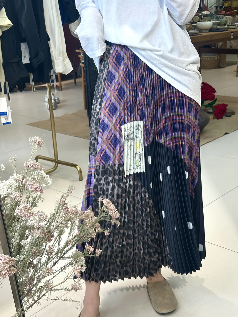 chalan 新款休闲气质款褶皱条纹图案半裙H25C0369