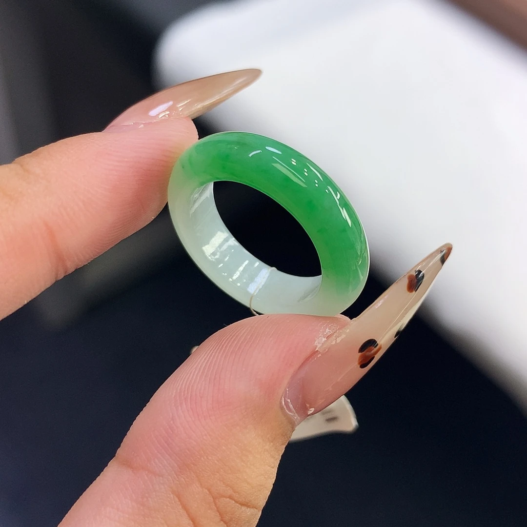 翡翠未镶嵌戒指12号