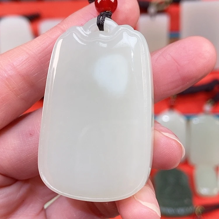 【闪购商品】颈饰未镶嵌和田玉