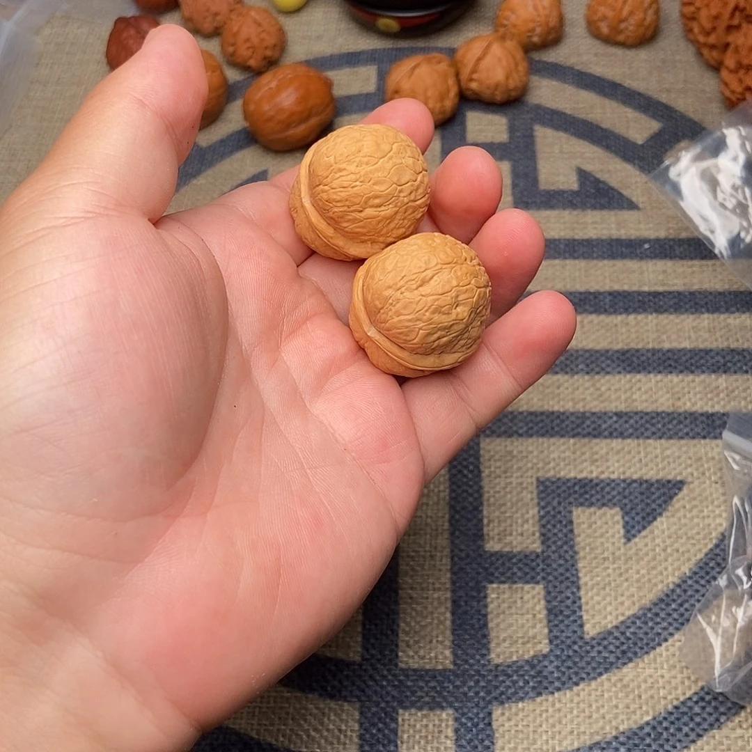 文玩核桃把件12000000000