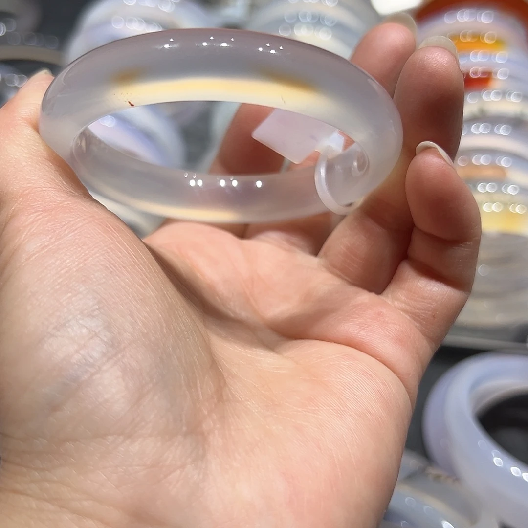 玛瑙/玉髓未镶嵌手镯