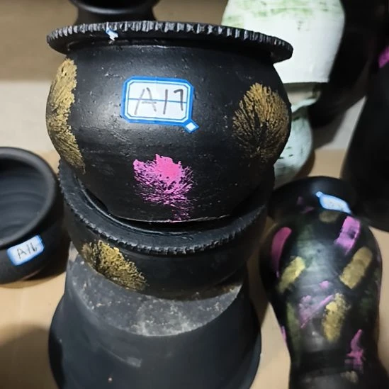 A17口径16高度11到手两个底部有孔