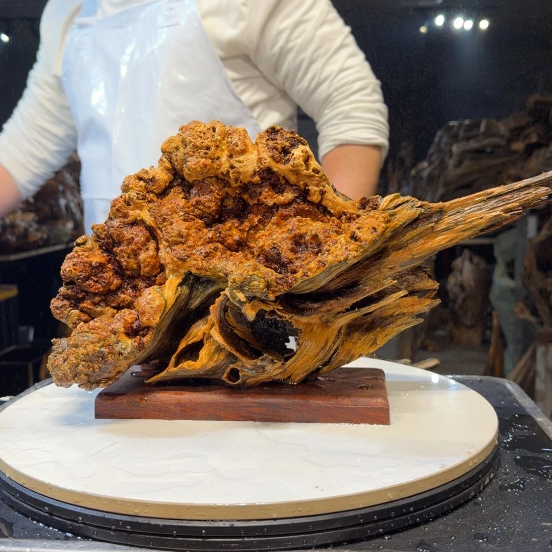 无***称木王一刀琥珀木摆件41