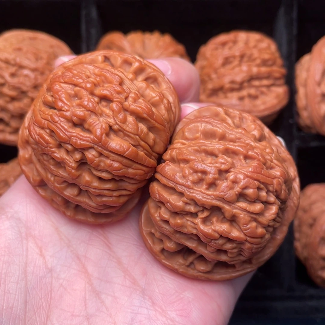 文玩核桃吊坠秦岭野生文玩核桃